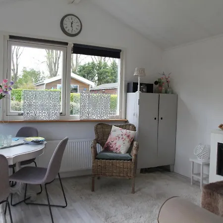 Comfortable Near The בית נופש