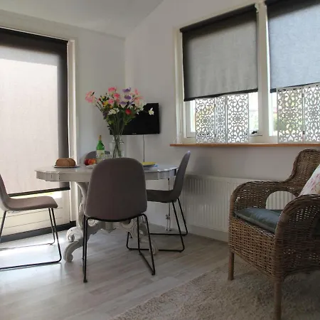 Comfortable Near The בית נופש