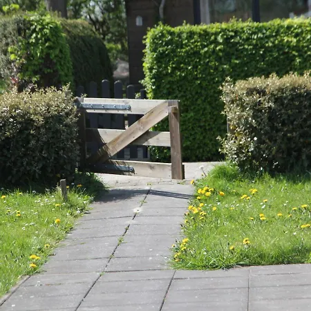 בית נופש Comfortable Near The *