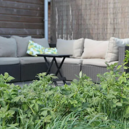 בית נופש Comfortable Near The Warmenhuizen